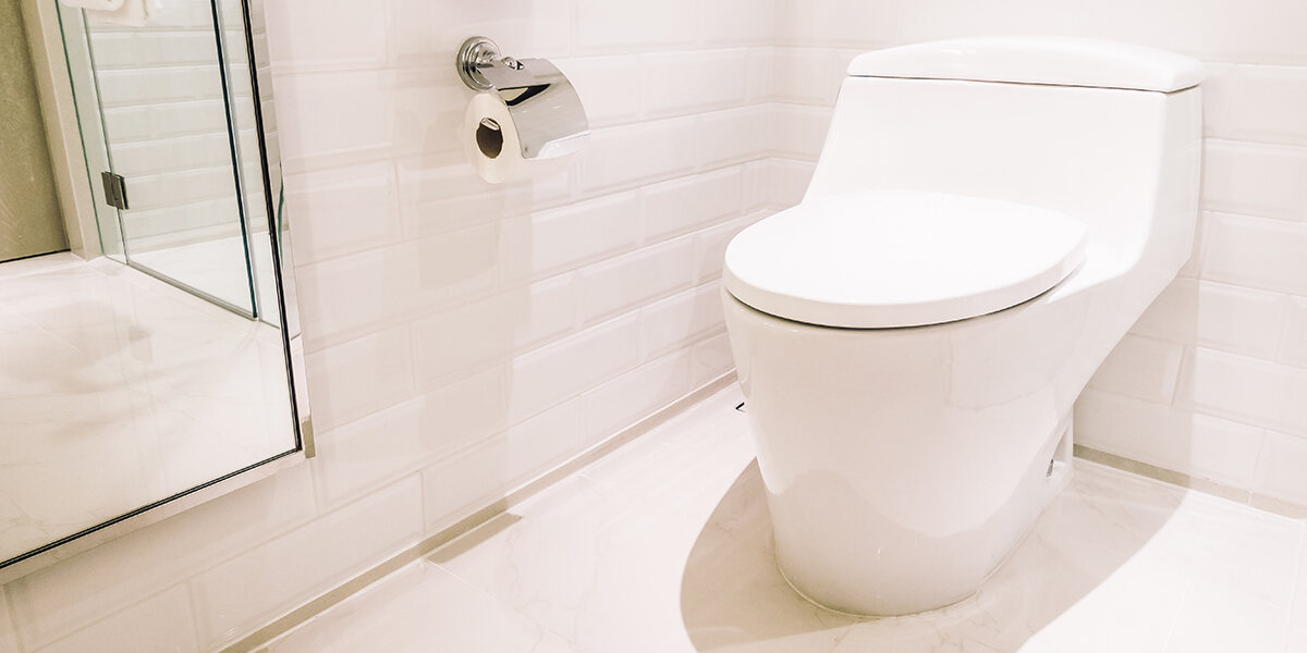 can a loose toilet cause a leak