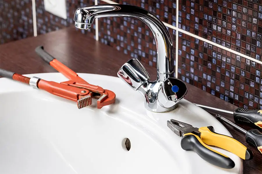 Fix a Leaky Faucet in Peoria, AZ
